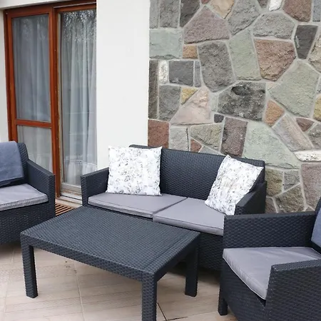 Flower Apartment